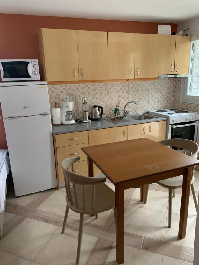 Zacharos Elegant Apartment Leonidio